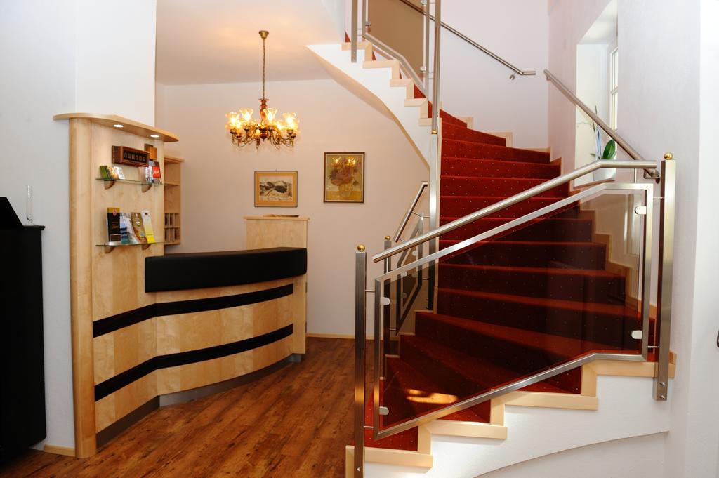 Schwanberg Hotel-Gasthof-Fleischerei - Zur Alten Post מראה חיצוני תמונה