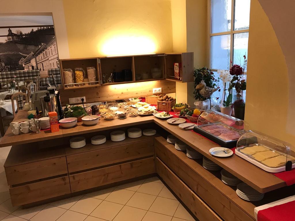 Schwanberg Hotel-Gasthof-Fleischerei - Zur Alten Post מראה חיצוני תמונה